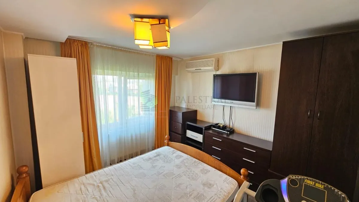 Apartament 3 camere Centrul Civic,renovat,vedere Tampa,158000 Euro - foto 8