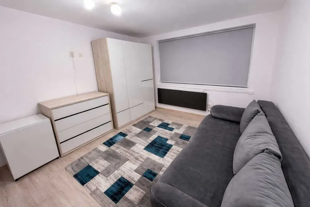 Camera tip garsoniera - renovata complet - mobilata,Triaj 39000 Euro - foto 2
