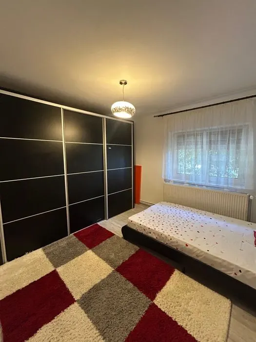 Apartament 4 camere str Harmanului renovat,mobilat modern 144000 Euro - foto 4