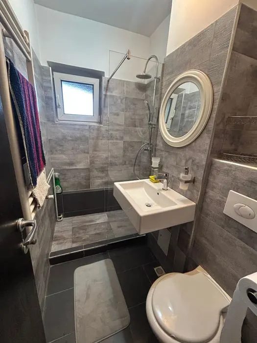 Apartament 4 camere str Harmanului renovat,mobilat modern 144000 Euro - foto 7