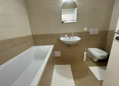 Apartament 2 camere Avantgarden Coresi mobilat,parcare,139500 Euro - foto 6