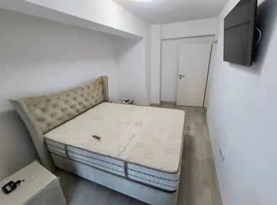 Apartament  2 camere open space,   Coresi - Maurer ,mobilat,135000 Euro - foto 2