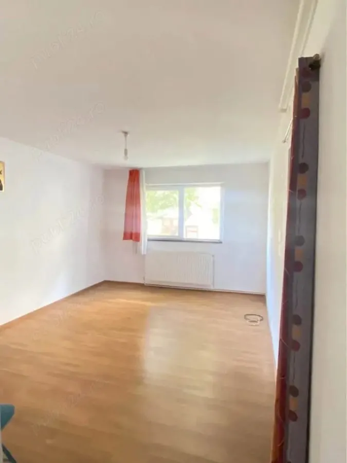 Garsoniera renovata Bartolomeu 64000 Euro neg - foto 1