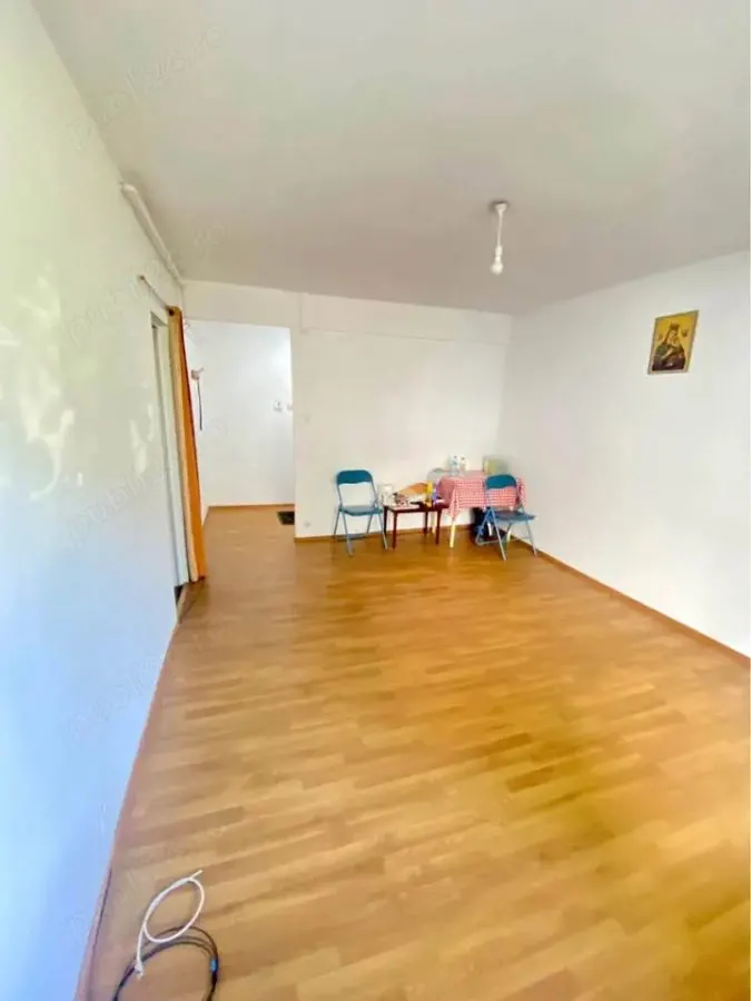 Garsoniera renovata Bartolomeu 64000 Euro neg - foto 2