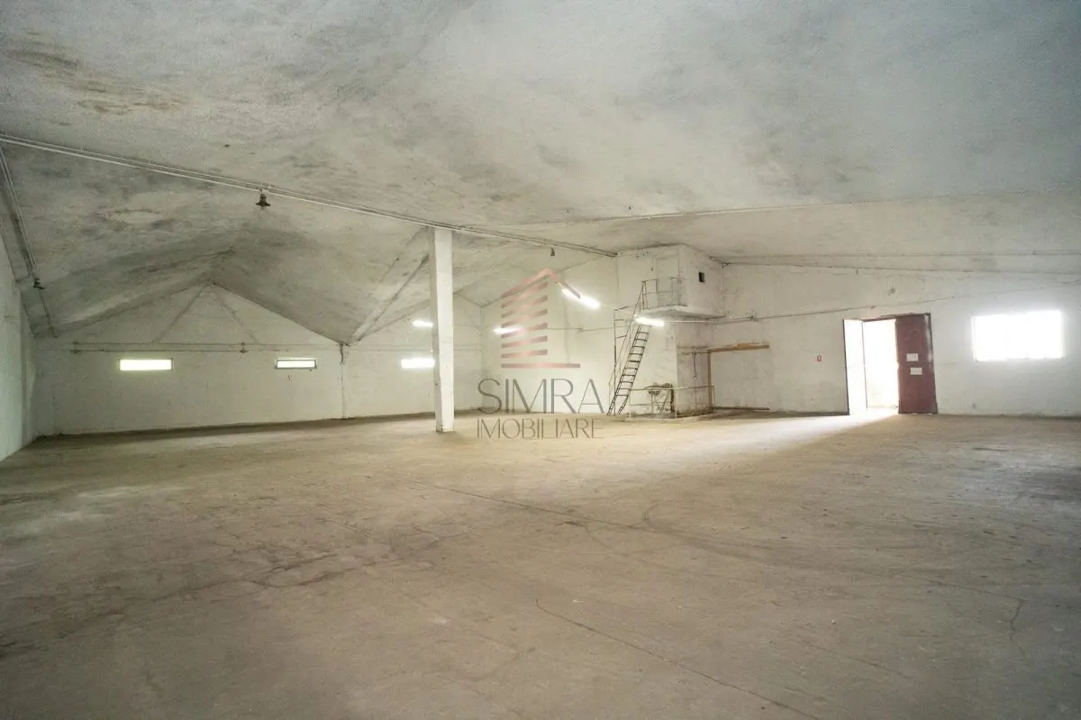 Hală mare si birouri de închiriat Oradea 2032 mp â€“ acces logistic, compartimentare flexibil - foto 4
