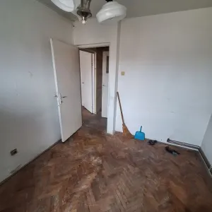 Apartament 2 camere Florilor ,fara imbunatatiri 64000 Euro - foto 2
