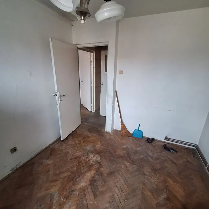 Apartament 2 camere Florilor ,fara imbunatatiri 64000 Euro - foto 2