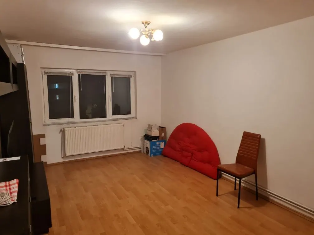 Apartament 2 camere ,Racadau, decomandat,etajul 3,126000 Euro - foto 5