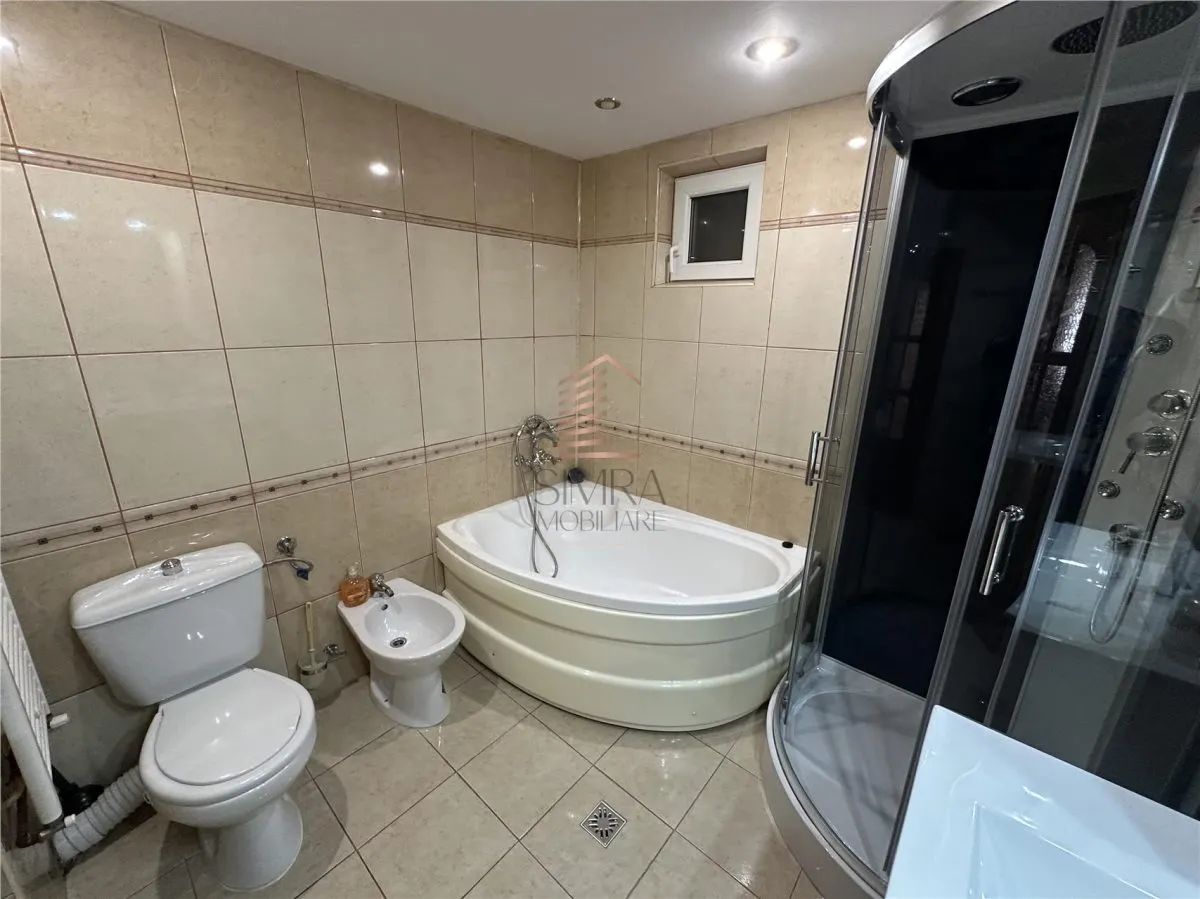 Apartament cu 3 camere, Rogerius de inchiriat - foto 10