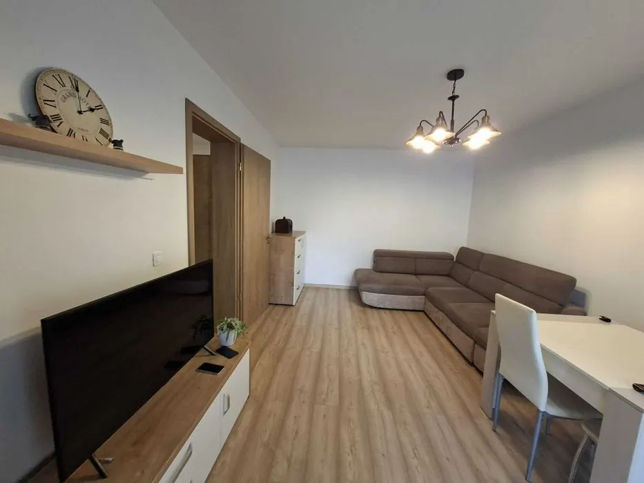 Apartament 2 camere, Kasper Coresi, parcare,boxa ,mobilat,172000 Euro - foto 4