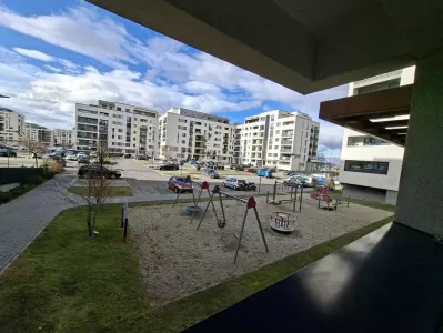 Apartament 2 camere, Kasper Coresi, parcare,boxa ,mobilat,172000 Euro - foto 7
