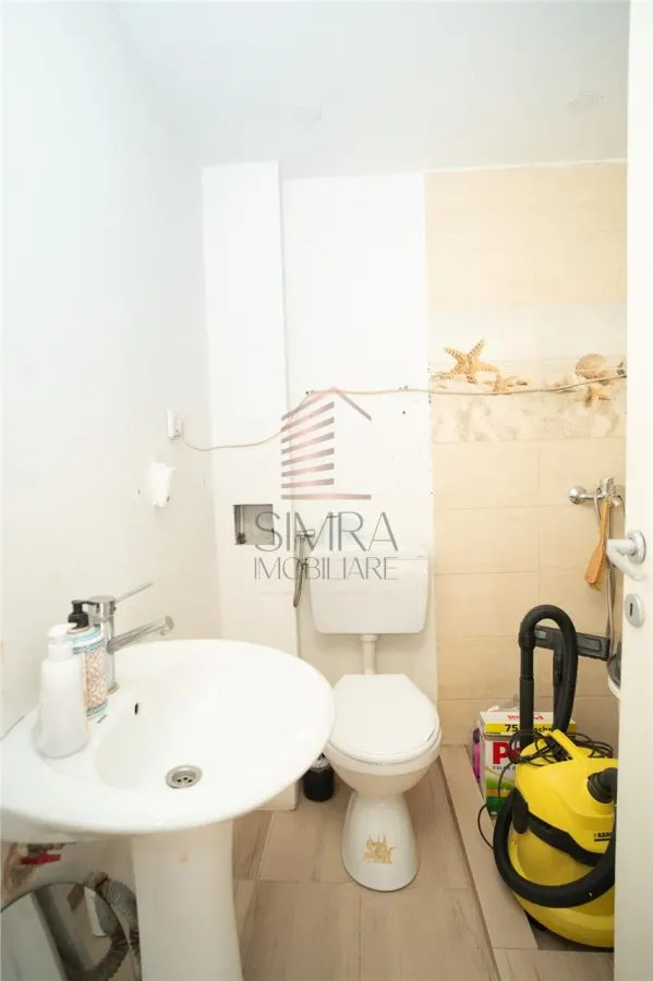 Casa la curte comuna pe str. Ady Endre - foto 13