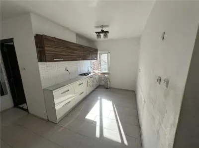 Apartament 3 camere semidecomandat, Velenta - Oradea