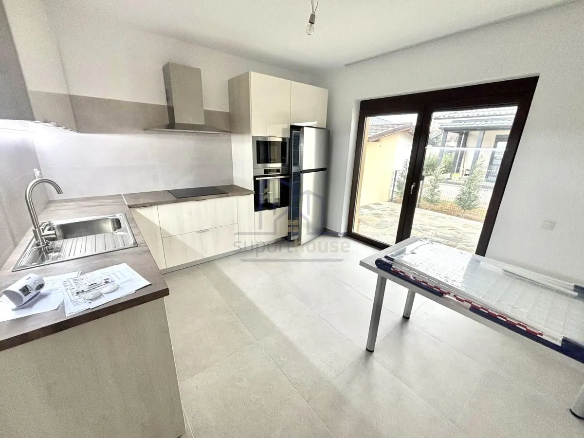 Vila în cartier rezidențial - foto 4