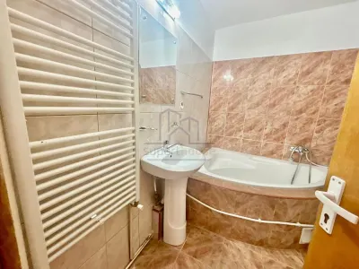 Inchiriere apartamnet 4 camere Ploiesti,  centrala proprie,zona Cantacuzino - foto 12