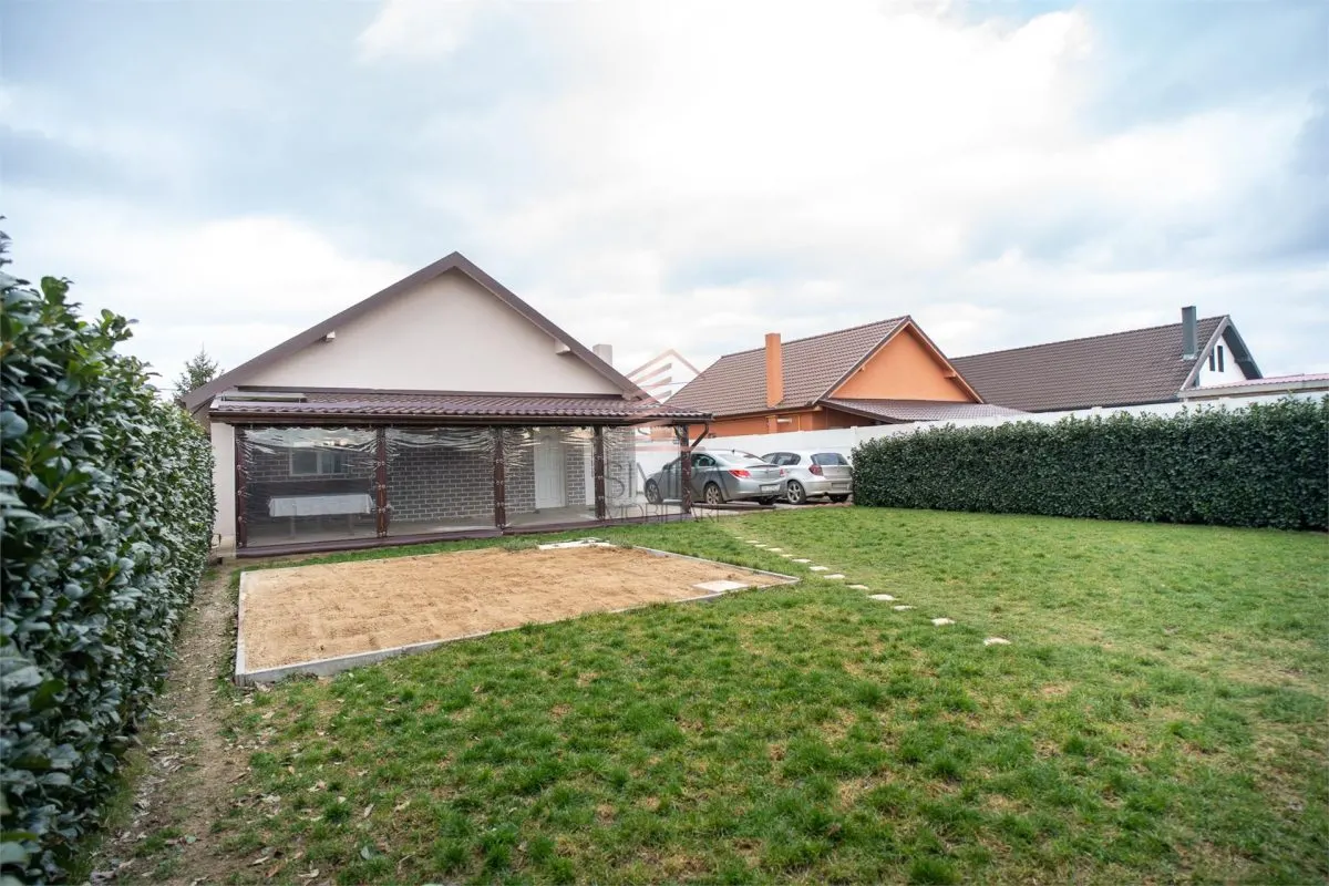 Casa cu teren de 500 mp Biharia - foto 16