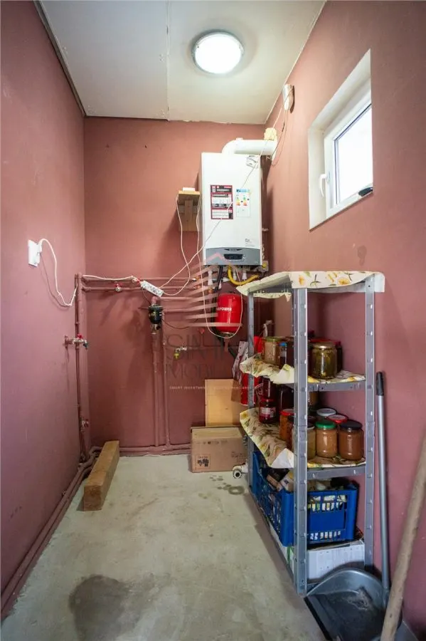 Casa cu teren de 500 mp Biharia - foto 17