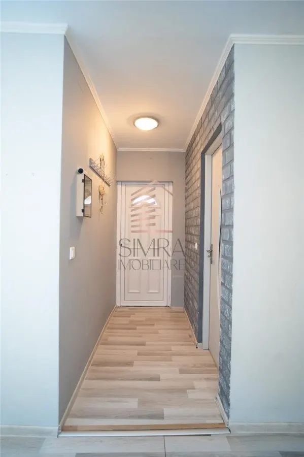 Casa cu teren de 500 mp Biharia - foto 10