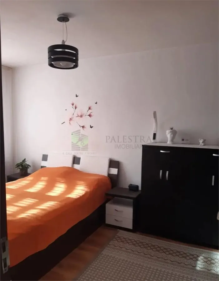 Garsoniera de vanzare Astra-Planete,decomandata,72000 Euro - foto 1