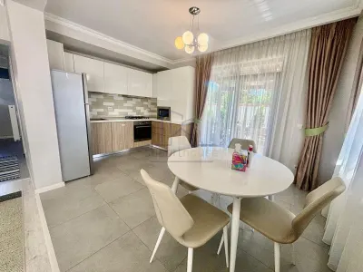 Inchiriere vila tip duplex Ploiesti, zona Albert - foto 17