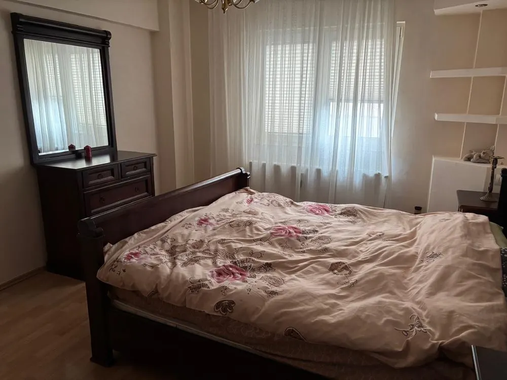 Apartament 2 camere,Grivitei-Onix, decomandat,etajul 1, 128000 Euro - foto 2