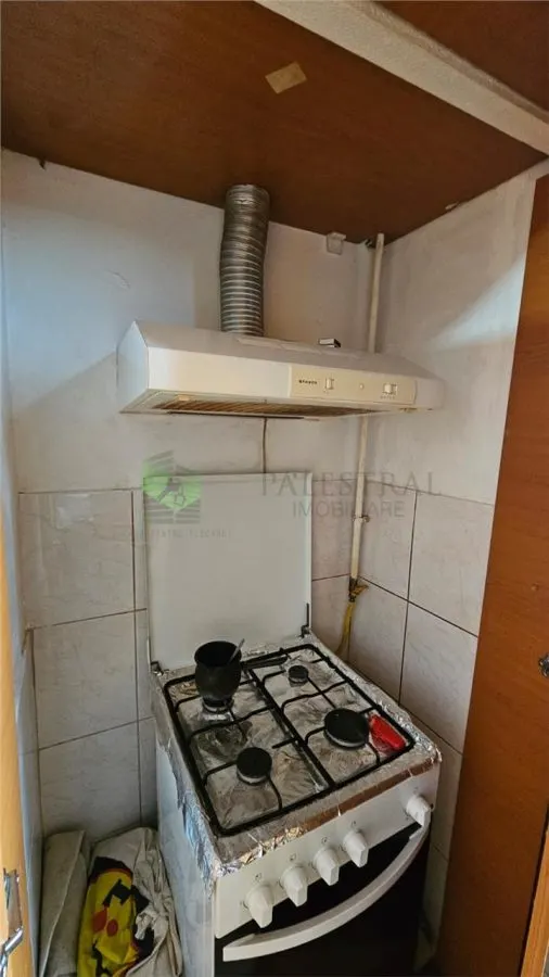 Garsoniera  cf 2,etajul 2,Tractorul,40000 Euro - foto 7