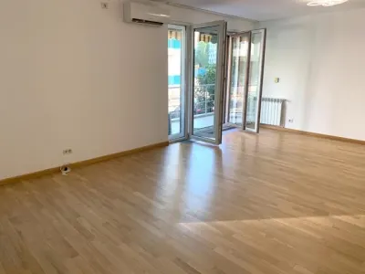 Herastrau-Nordului, apartament cu 3 camere de vanzare, 237 mp construiti - Bucuresti
