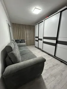 Garsoniera Uzina 2,mobilata,53000 Euro - Brasov