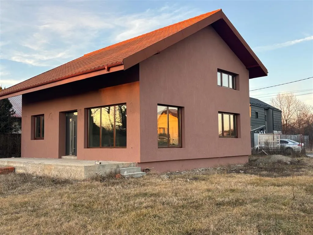Vanzare vila, cartier Rezidential Baicoi - foto 1