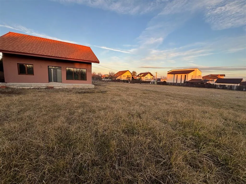 Vanzare vila, cartier Rezidential Baicoi - foto 2