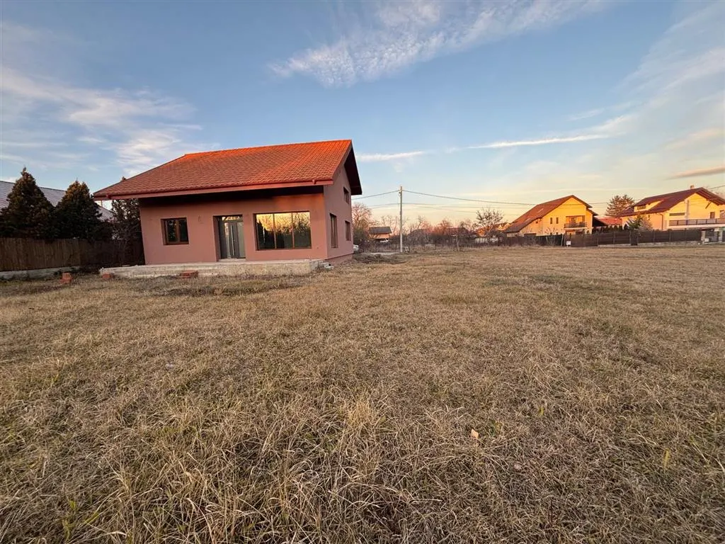 Vanzare vila, cartier Rezidential Baicoi - foto 6