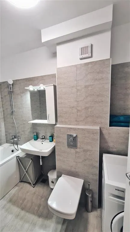 Inchiriere apartament de lux 3 camere - foto 11