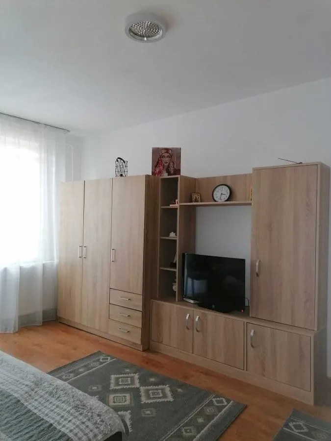 Garsoniera Astra Planete renovata 76500 Euro - foto 1