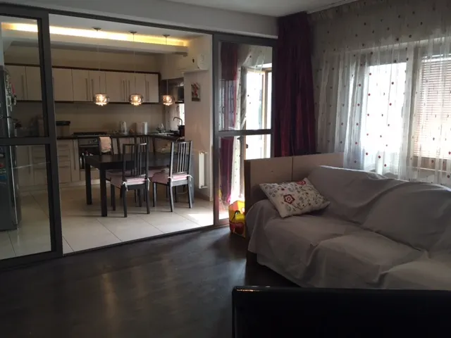 Vanzare apartament 4 camere Ploiesti, zona Ultacentral - foto 2