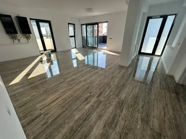 Vanzare penthouse superb 4 camere Ploiesti, cartier Albert. - foto 1