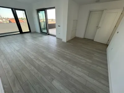 Vanzare penthouse superb 4 camere Ploiesti, cartier Albert. - foto 2