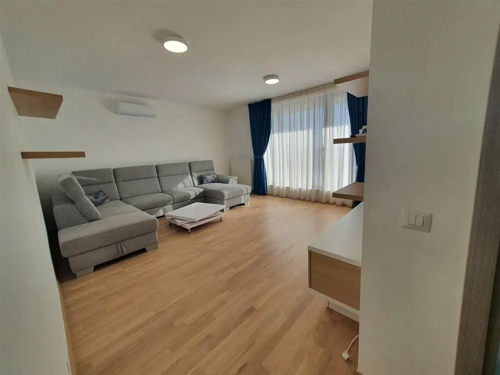 Inchiriere penthouse lux Ploiesti, zona Albert MRS - foto 2