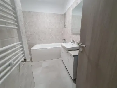 Inchiriere penthouse lux Ploiesti, zona Albert MRS - foto 13