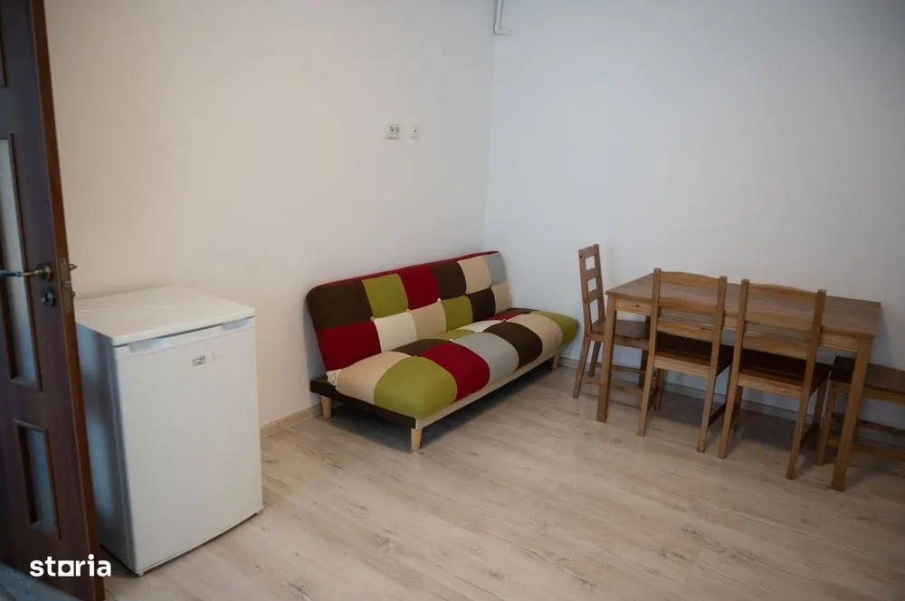 Apartament elegant in zona centrala,  curte si intrare individuala,102000 Euro - foto 7