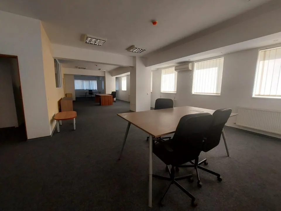 Zona Barbu Vacarescu, spatiu de birouri de inchiriat, 220 mp utili - foto 1