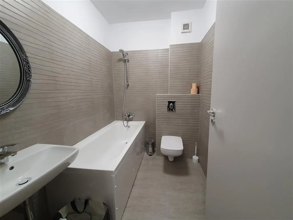 Inchiriere garsoniera, mobilat lux, Ploiesti, zona Albert - foto 10