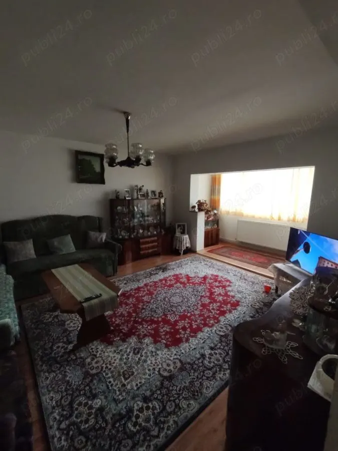 Apartament cu 3 camere Racadau decomandat ,178500 Euro - foto 1