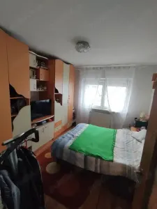 Apartament cu 3 camere Racadau decomandat ,178500 Euro - foto 2
