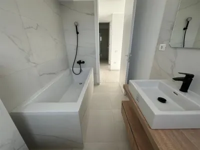 Vanzare apartament 3 camere bloc nou, Ploiesti. - foto 14