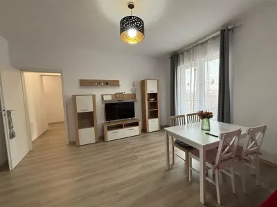 Vanzare  apartament 2 camere, bloc nou, zona Centrala - foto 7