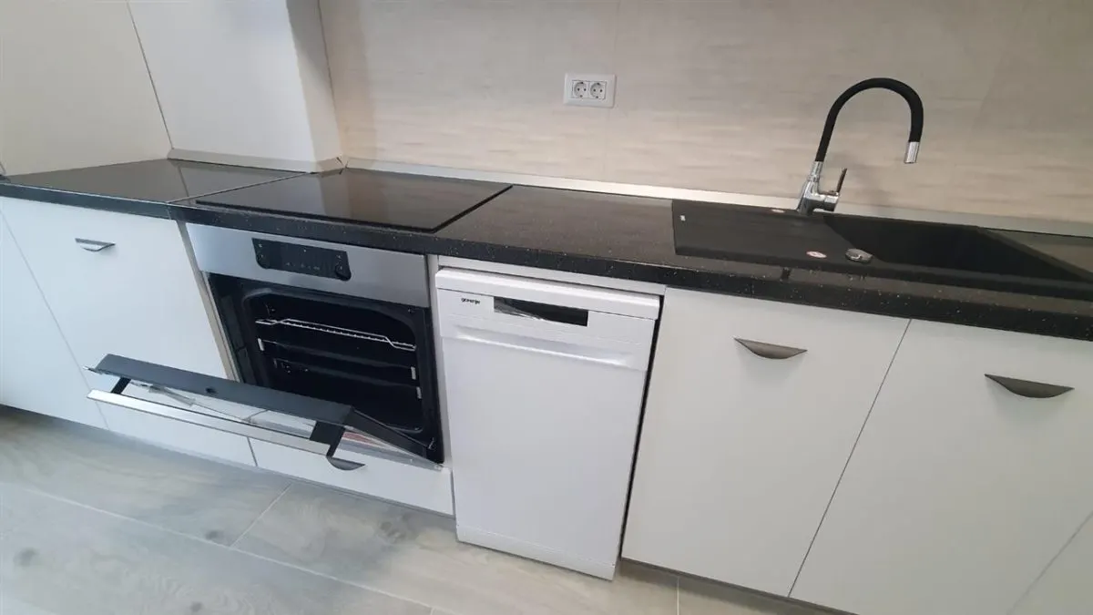 Inchiriere apartament 2 camere Ploiesti, prima inchiriere,zona Albert - foto 11