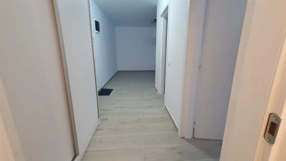 Inchiriere apartament 2 camere Ploiesti, prima inchiriere,zona Albert - foto 14
