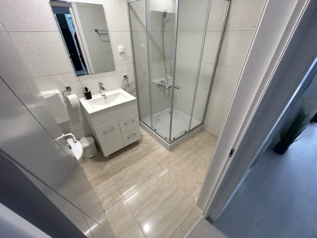 Inchiriere apartament 2 camere, prima inchiriere, bloc nou Ploiesti - foto 13