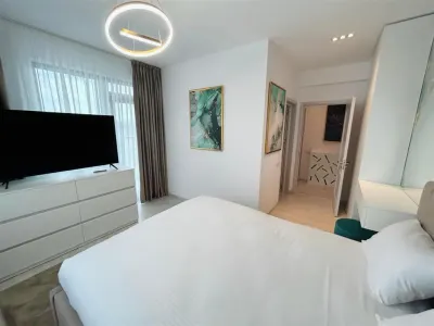 Inchiriere apartament lux 3 camere Cartier Albert - foto 12