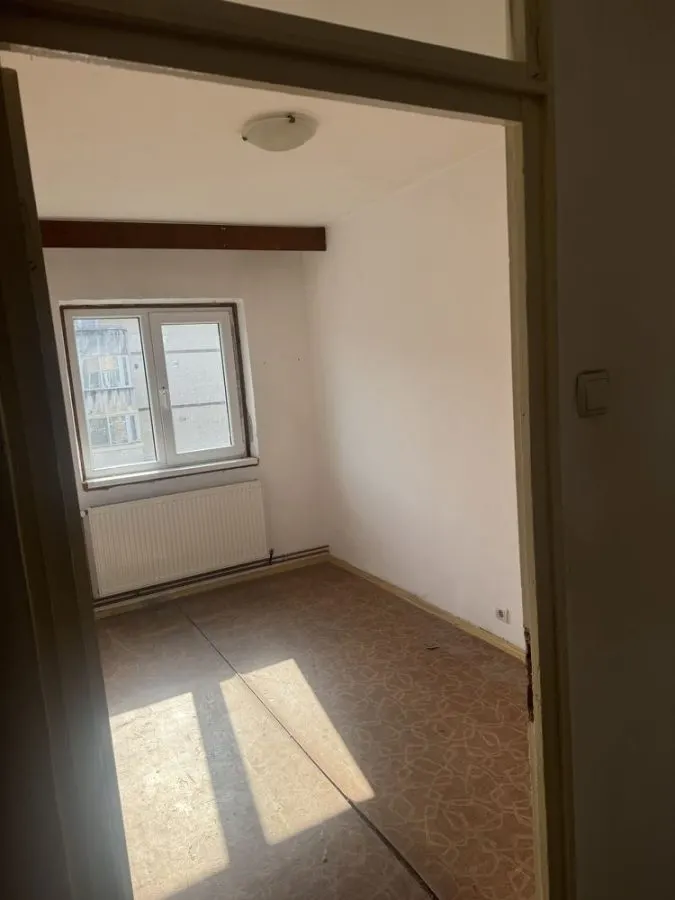 Apartament 4 camere Scriitorilor decomandat,155000 Euro - foto 5